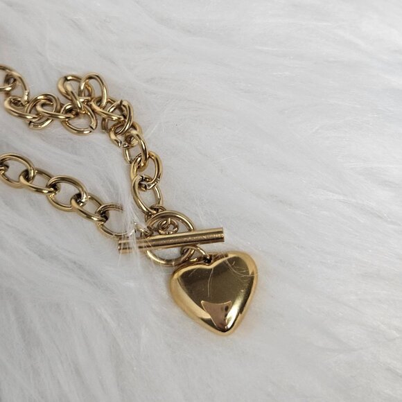 Golden Embrace 18-Karat Gold Plated Heart Charm Toggle Necklace - Picture 6 of 6
